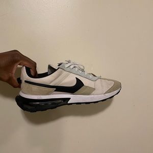 Nike Air Max Pre-Day
